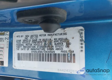 2007 Pontiac Vibe from USA, damaged, VIN 5Y2SL65817Z433429